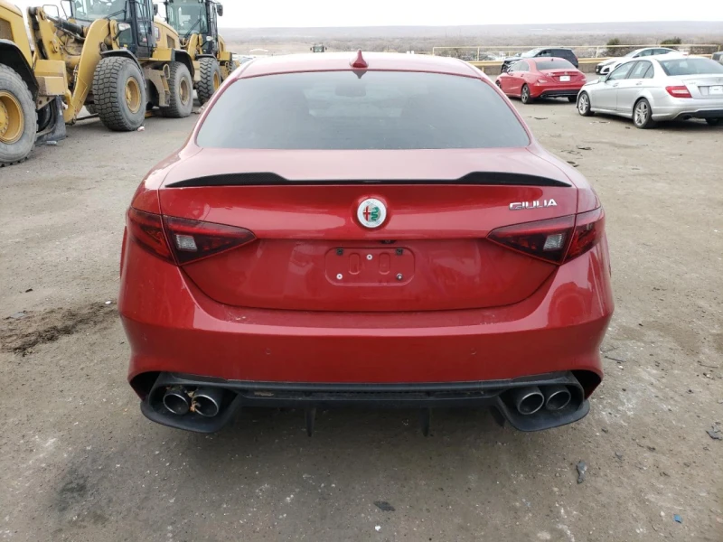 Alfa Romeo Giulia QUADRIFOGLIO| СЕРВИЗНА ИСТОРИЯ, снимка 6 - Автомобили и джипове - 49457402