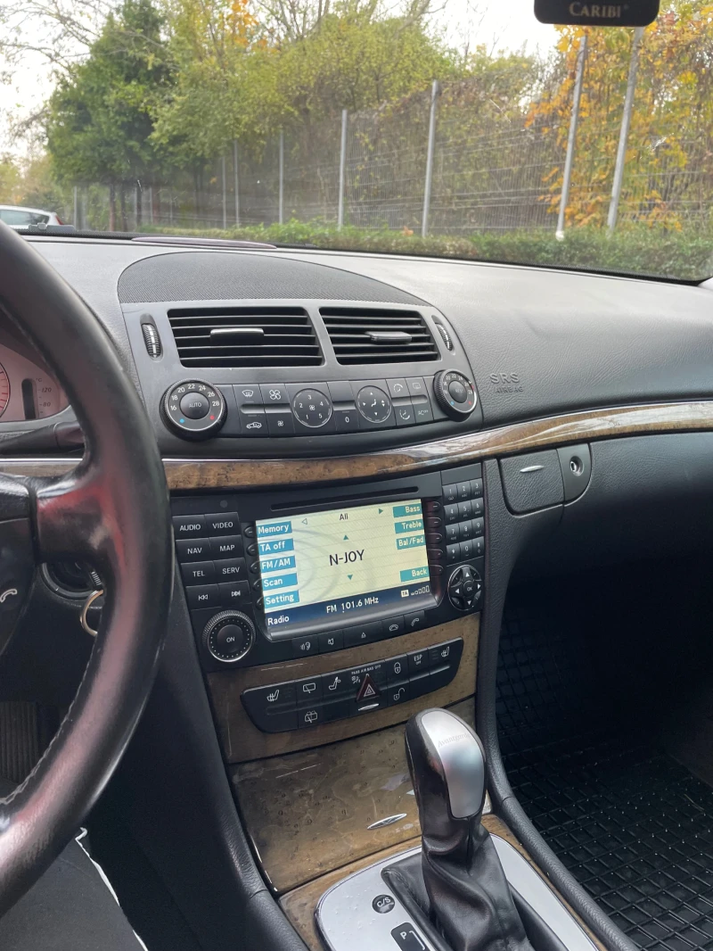 Mercedes-Benz E 320 E320 w211, снимка 9 - Автомобили и джипове - 52394086