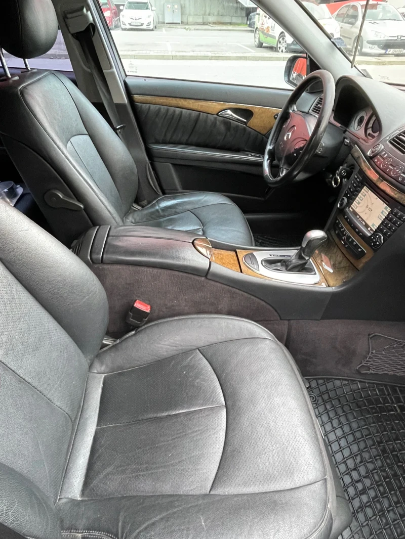 Mercedes-Benz E 320 E320 w211, снимка 15 - Автомобили и джипове - 52394086