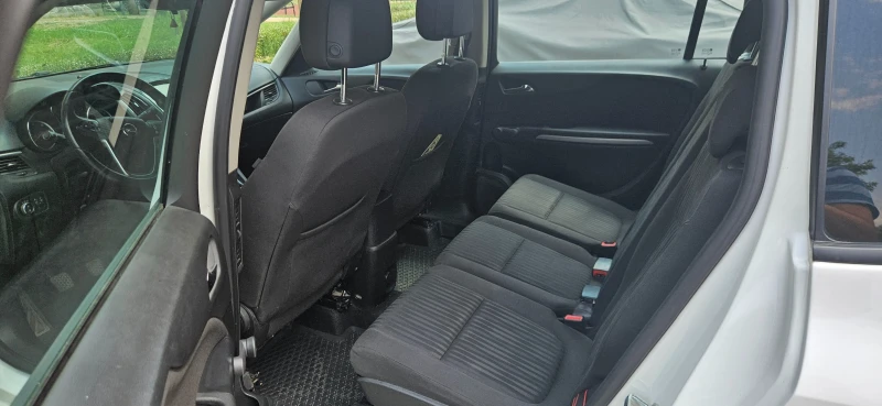 Opel Zafira Tourer 2.0 CDTI, снимка 11 - Автомобили и джипове - 52468366