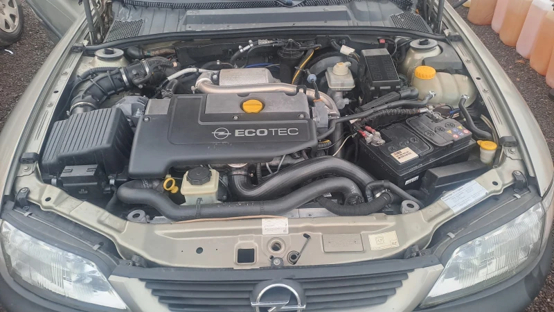 Opel Vectra 2.0 - DTI. БЕЗ РЪЖДА!!!, снимка 15 - Автомобили и джипове - 52684385