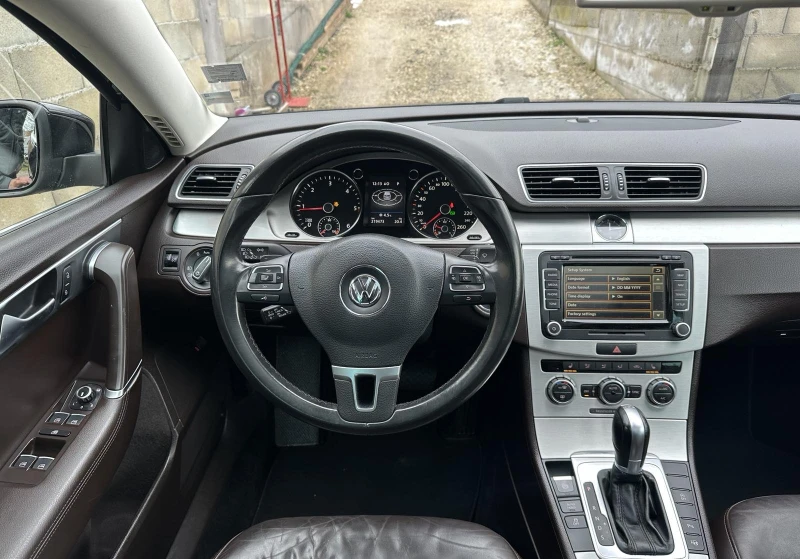 VW Passat 2.0 TDI Highline Панорама Автоматик, снимка 10 - Автомобили и джипове - 53053419