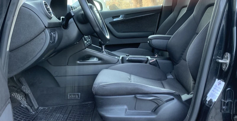 Audi A3 2.0TDI/6 speed/MULTY/Klima/CD/Sport!, снимка 12 - Автомобили и джипове - 53157318