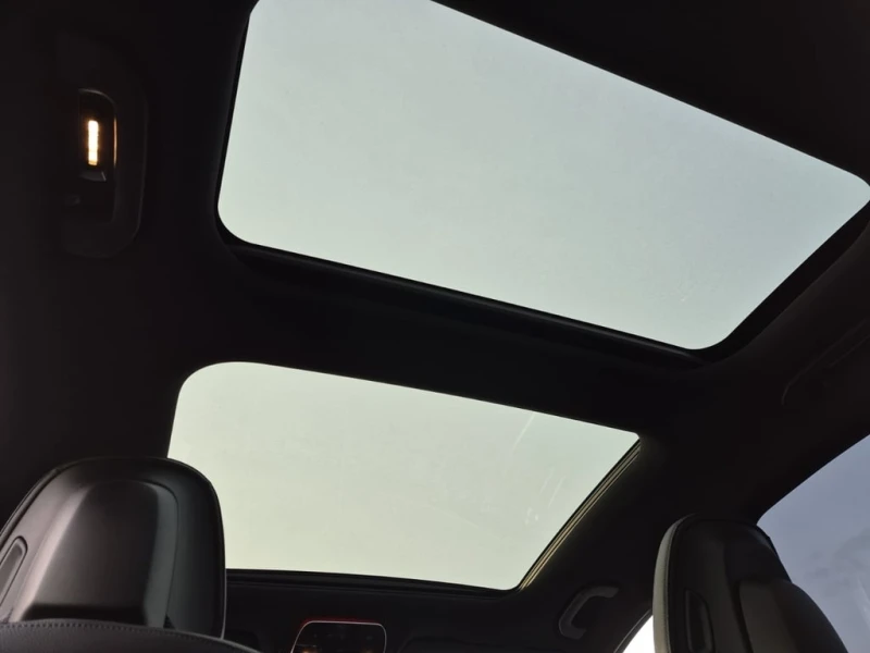 Mercedes-Benz C 300 * Панорама * Mild Hybrid * CARFAX * , снимка 11 - Автомобили и джипове - 53411556