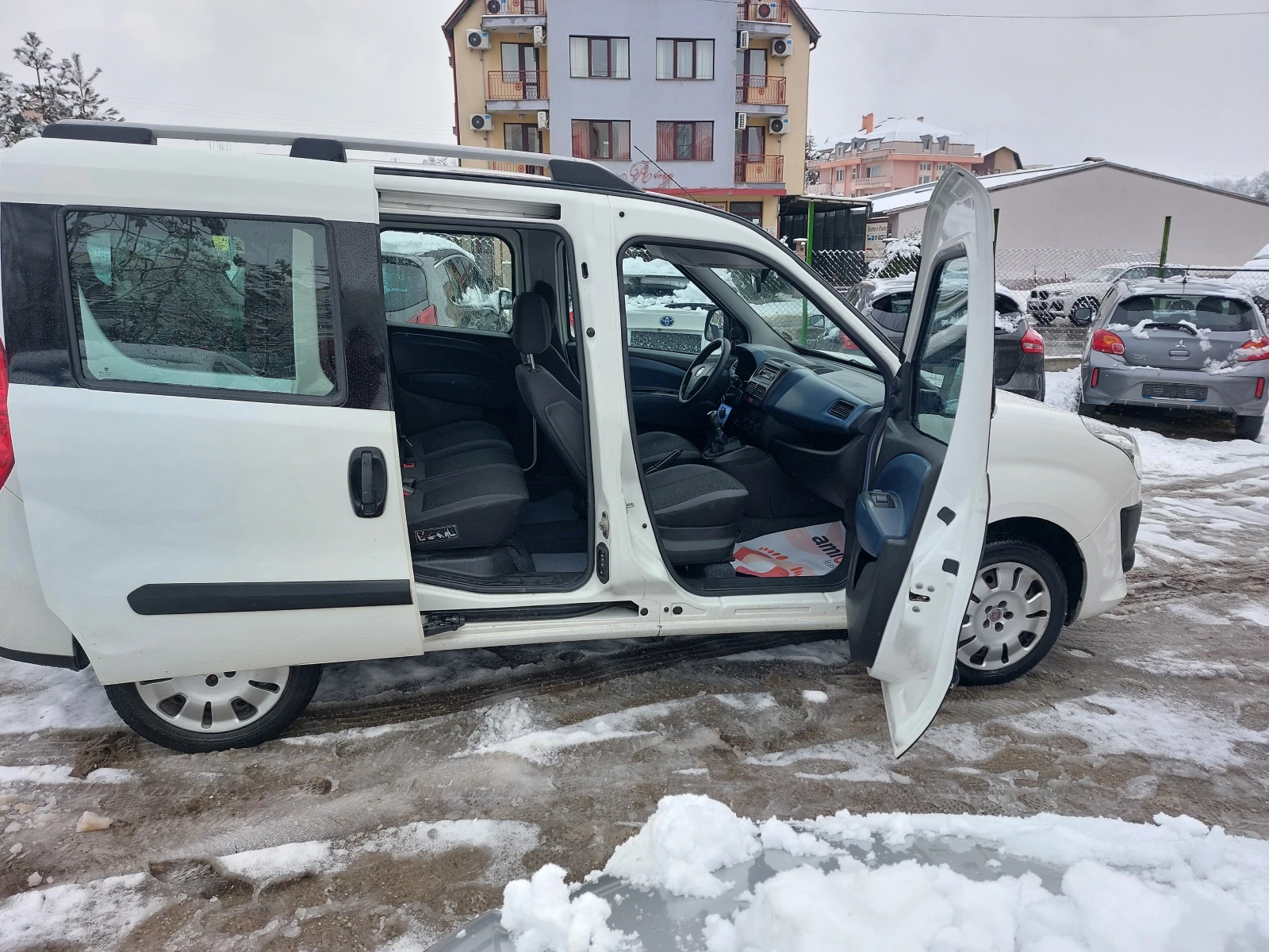 Fiat Doblo 1.3* M-JET* 7 места* 36м. х 344лв.*  - изображение 7