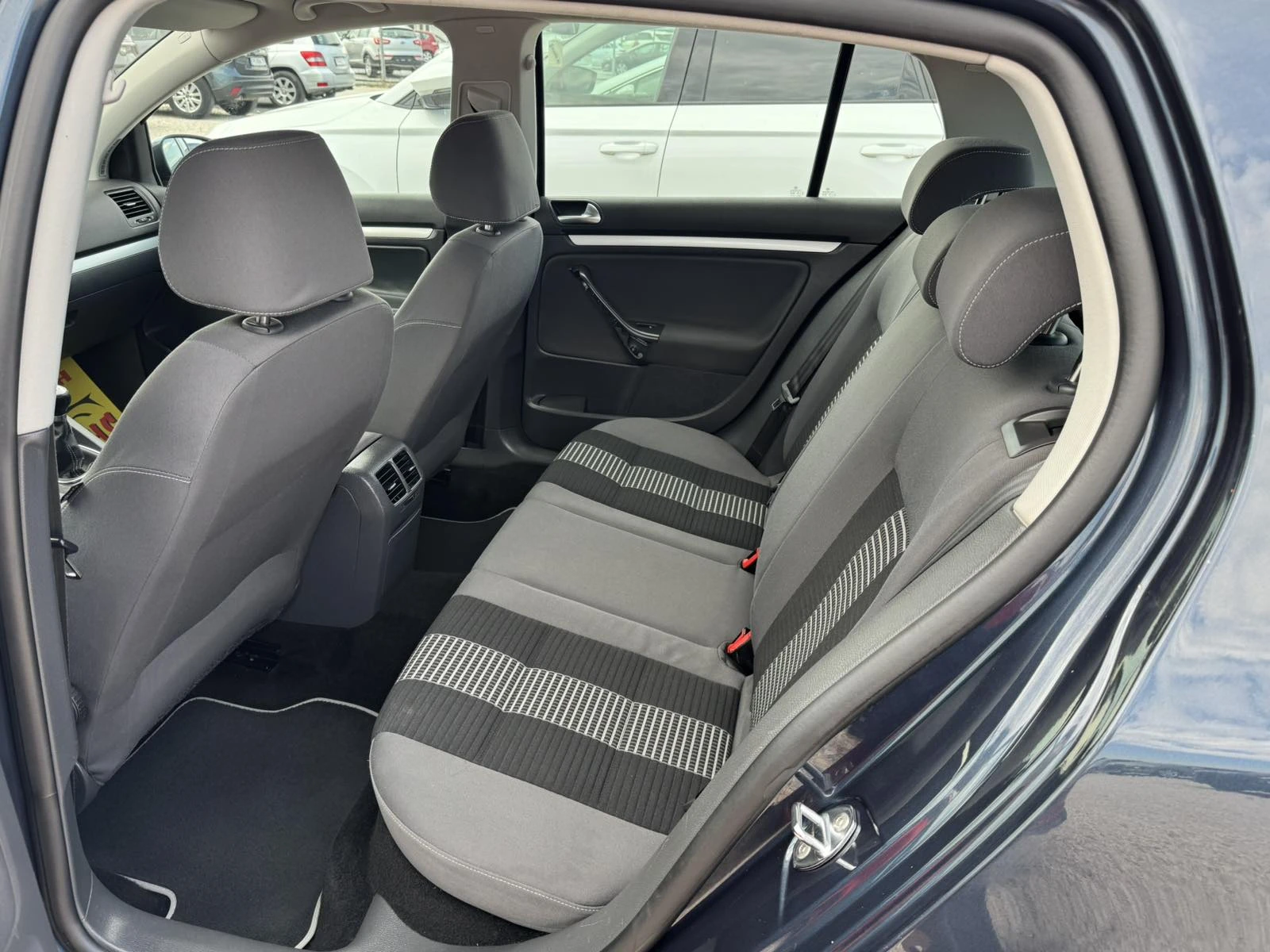 VW Golf 1.6I GAZ - изображение 7