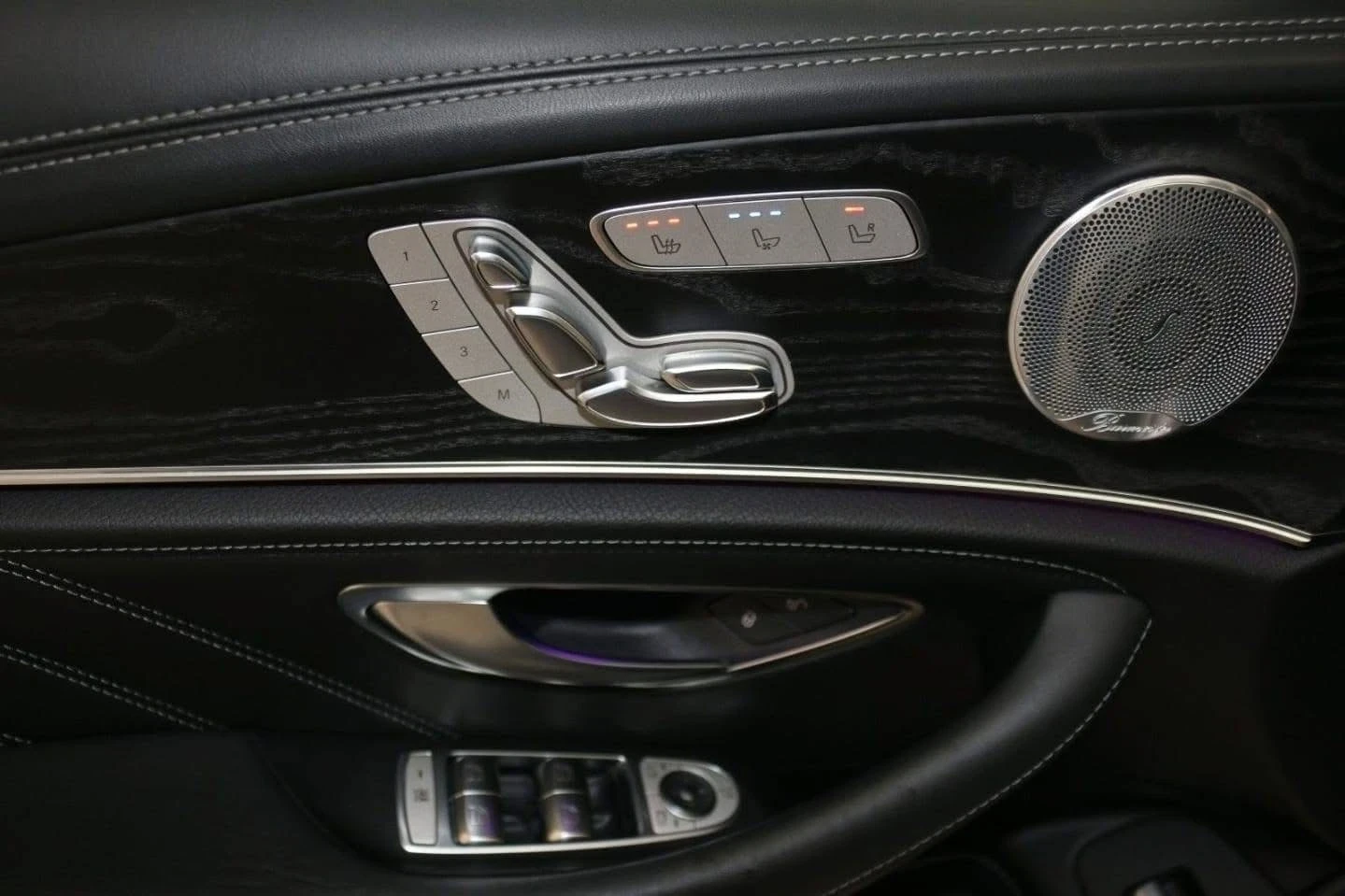 Mercedes-Benz E 63 AMG S 4MATIC ОЧАКВАН ВНОС MEGA FULL ЛИЗИНГ 100%  - изображение 6