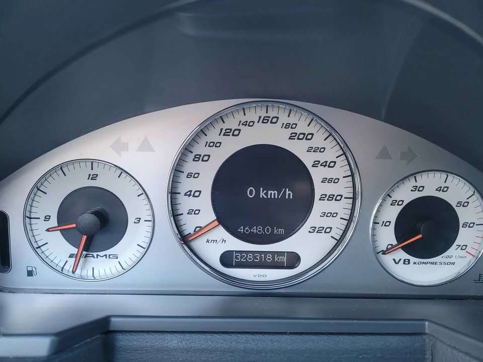 Mercedes-Benz E 55 AMG * *  | Mobile.bg   13