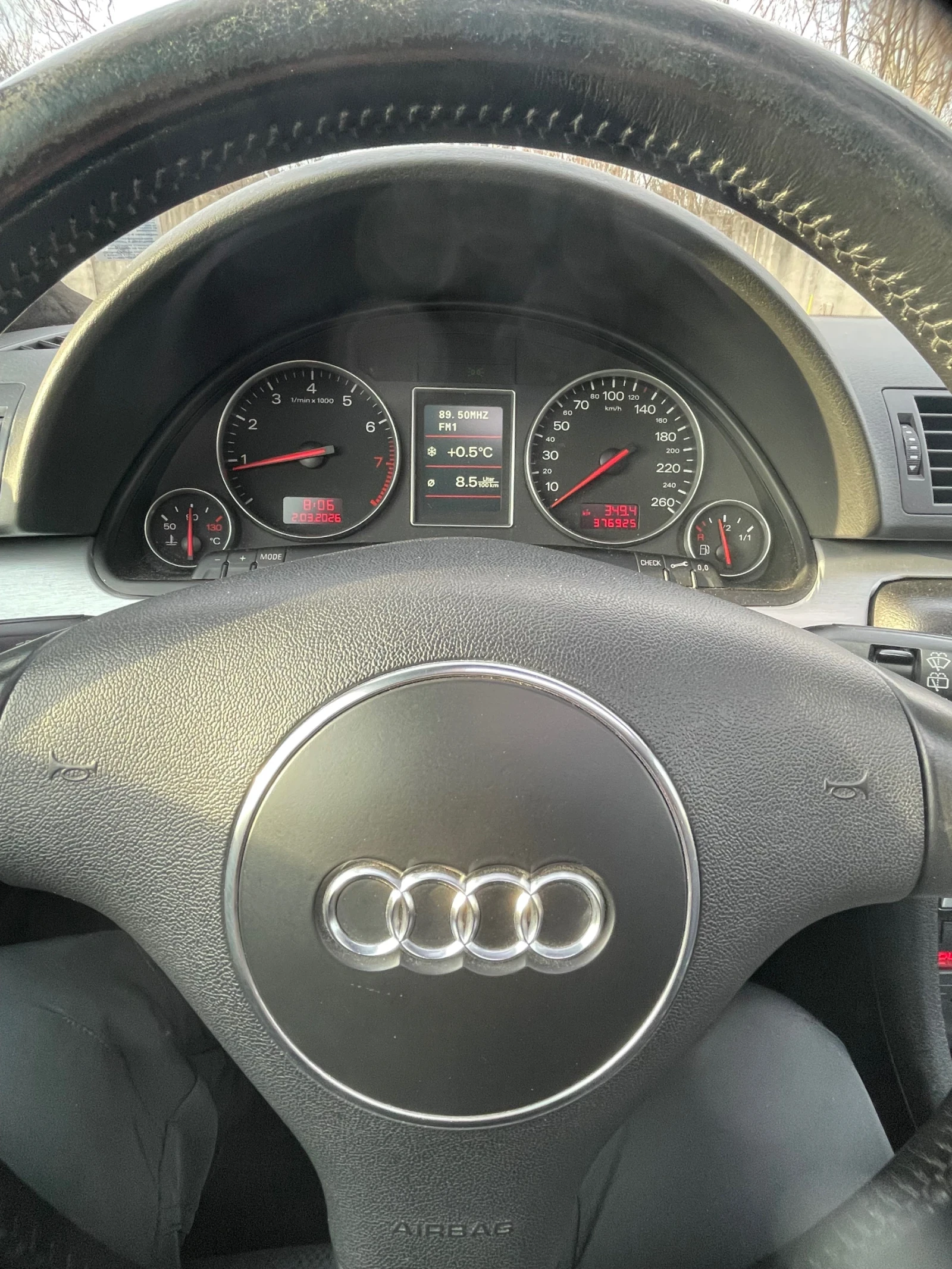 Audi A4, снимка 8 - Автомобили и джипове - 53753114