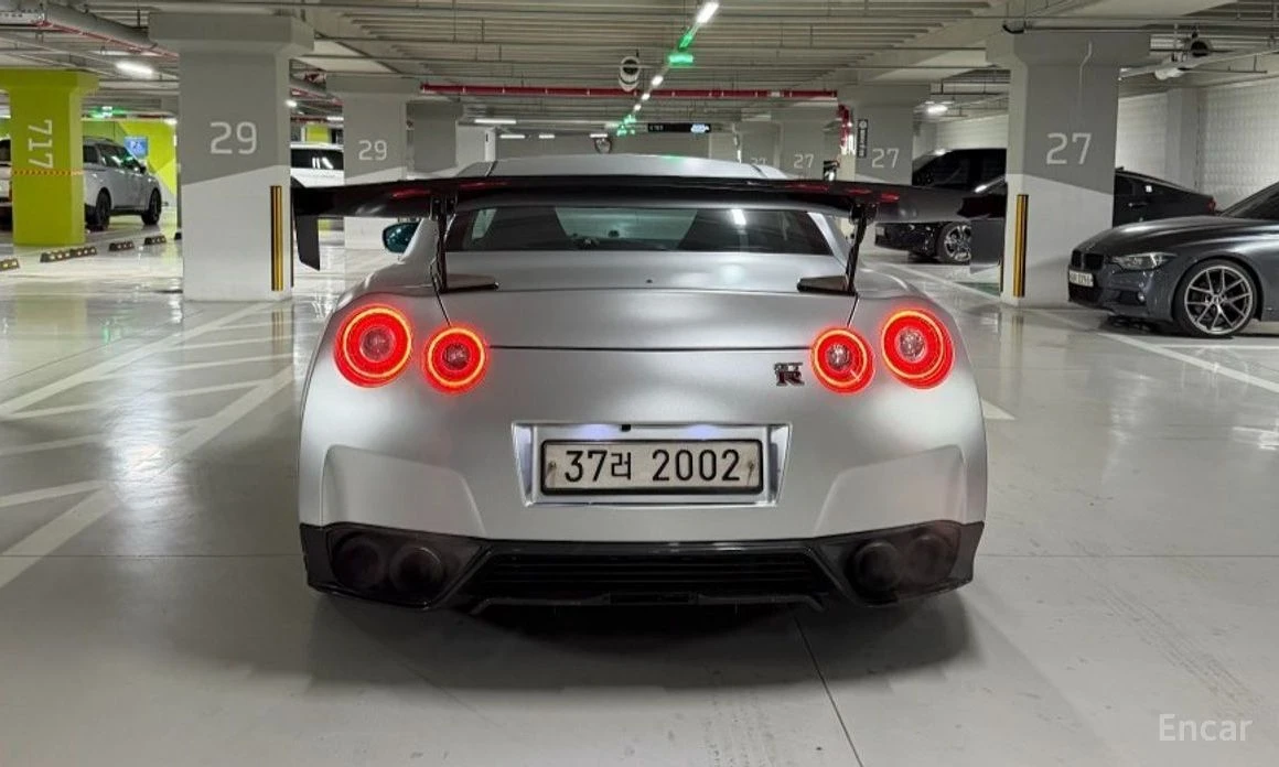 Nissan Gt-r  - изображение 4