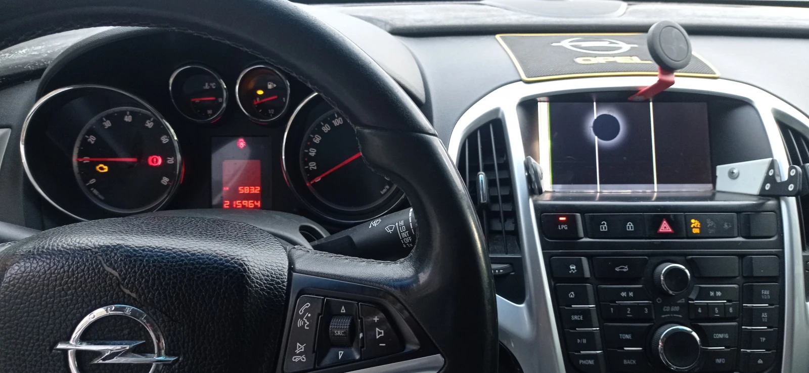 Opel Astra 1, 4 Ti LPG 144к.с., снимка 11 - Автомобили и джипове - 53811299