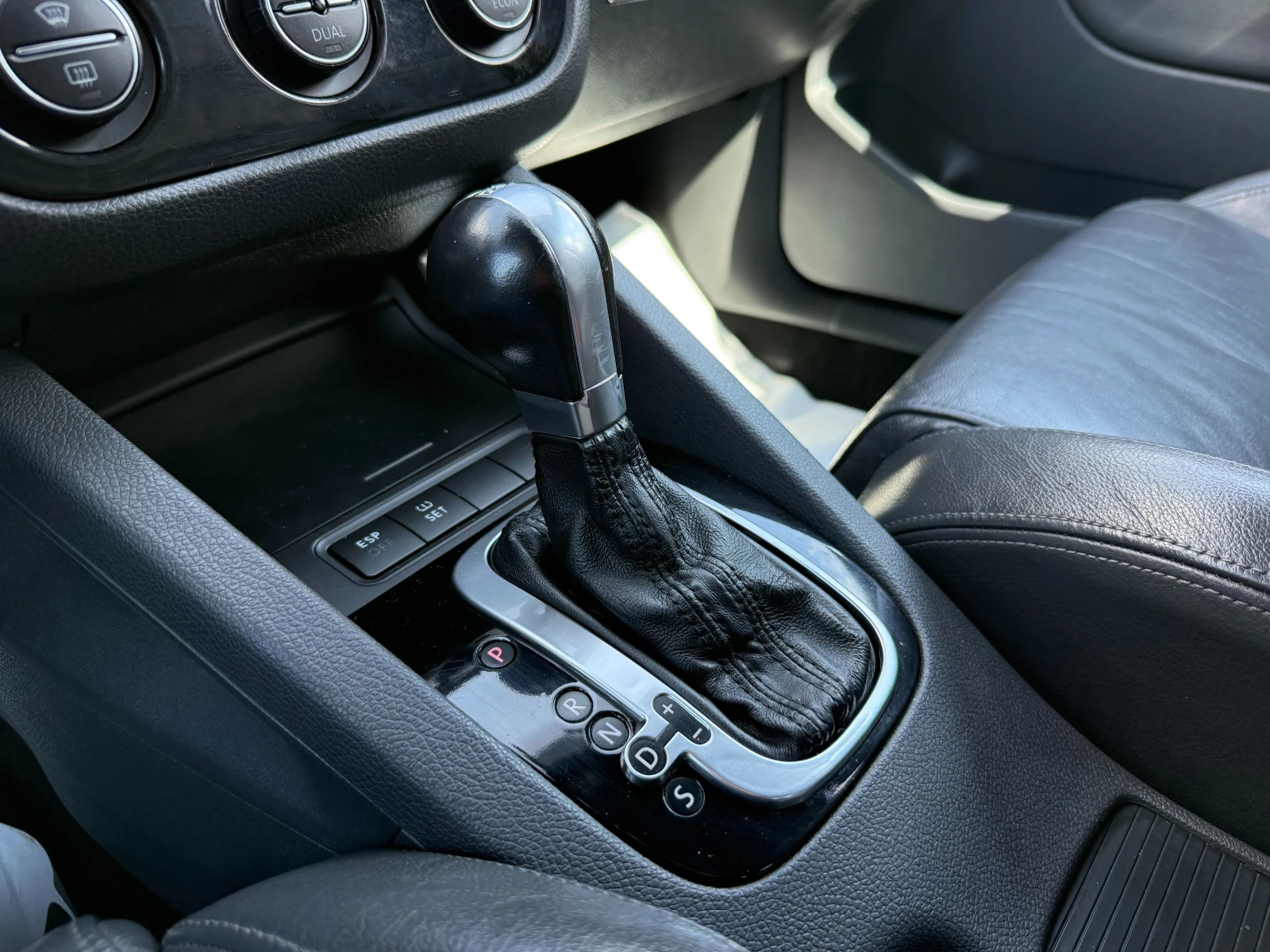 VW Golf 2.0i 200 к.с. , снимка 12 - Автомобили и джипове - 53983668