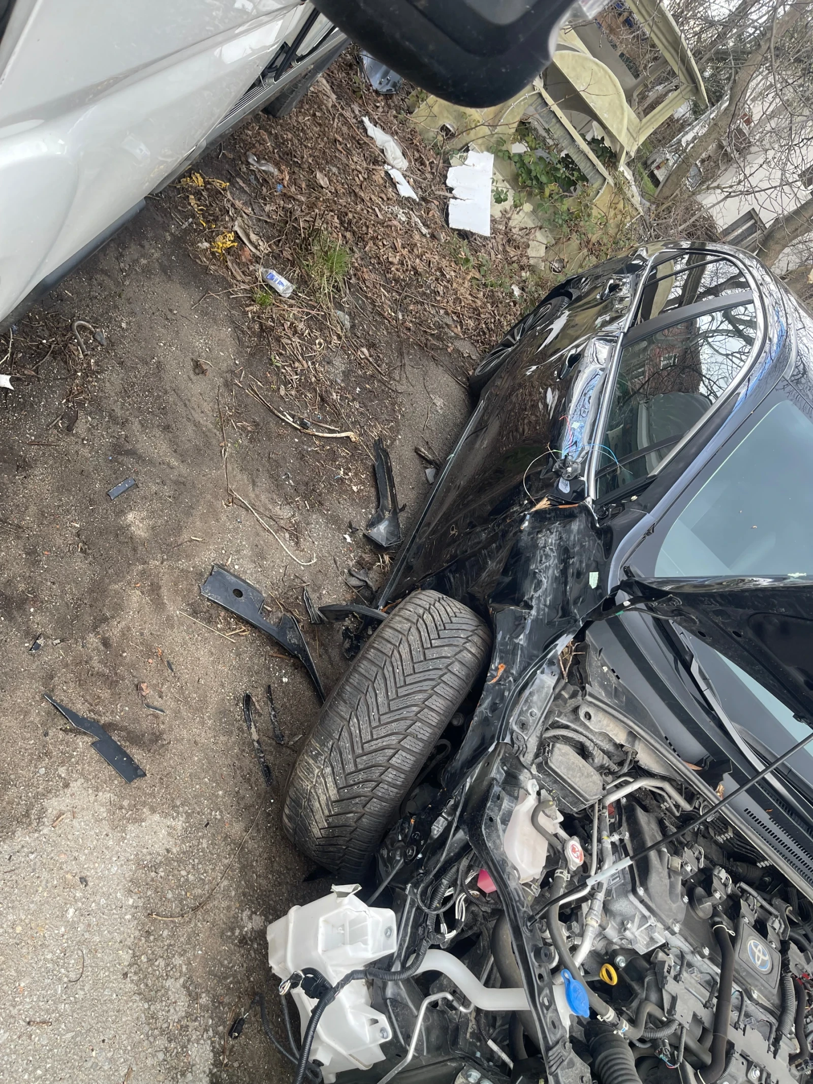 Toyota Corolla Hybrid Executive - на части или цяла !!, снимка 2 - Автомобили и джипове - 54103143