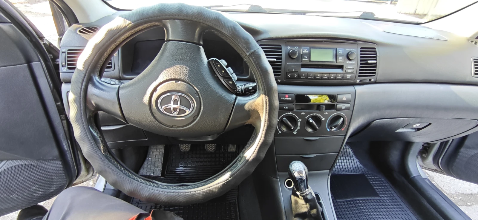Toyota Corolla, снимка 16 - Автомобили и джипове - 54754393