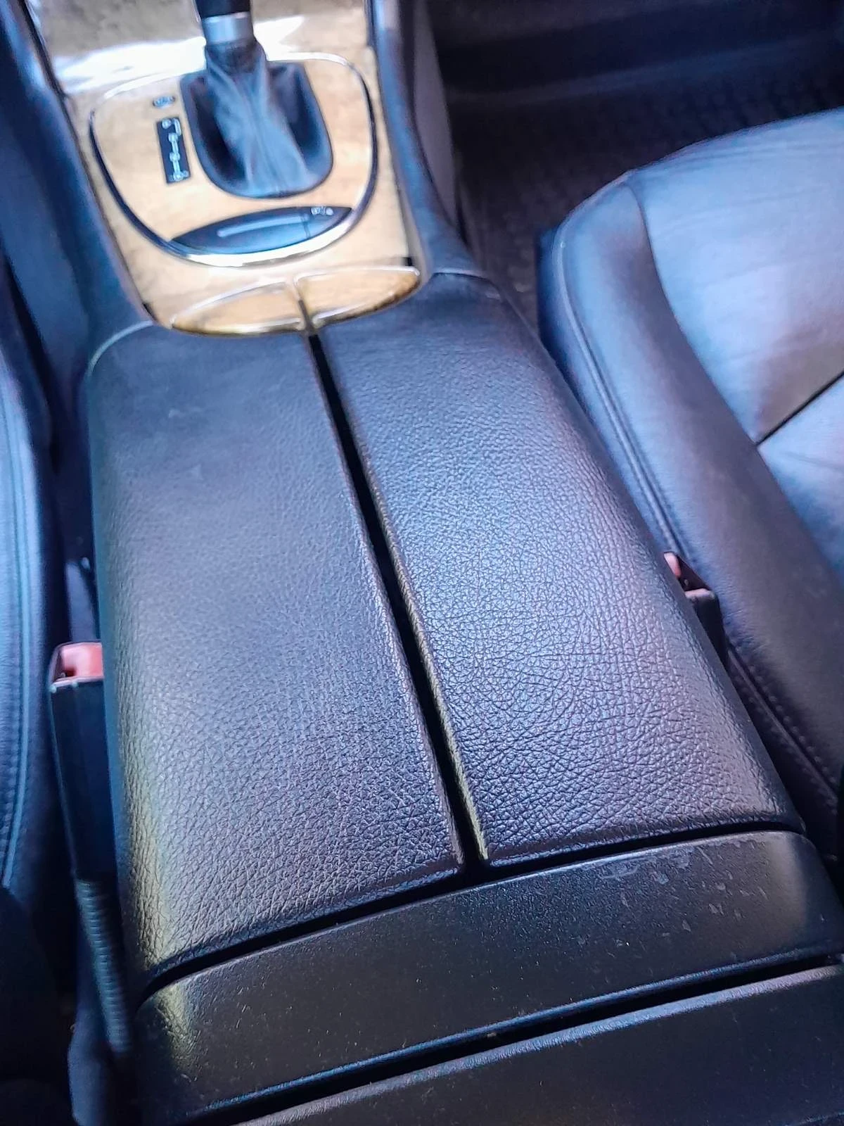 Mercedes-Benz E 270, снимка 4 - Автомобили и джипове - 54778510