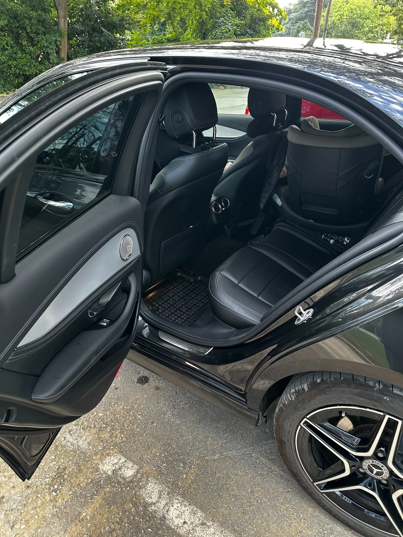 Mercedes-Benz E 200 AMG Line, снимка 11 - Автомобили и джипове - 55135099
