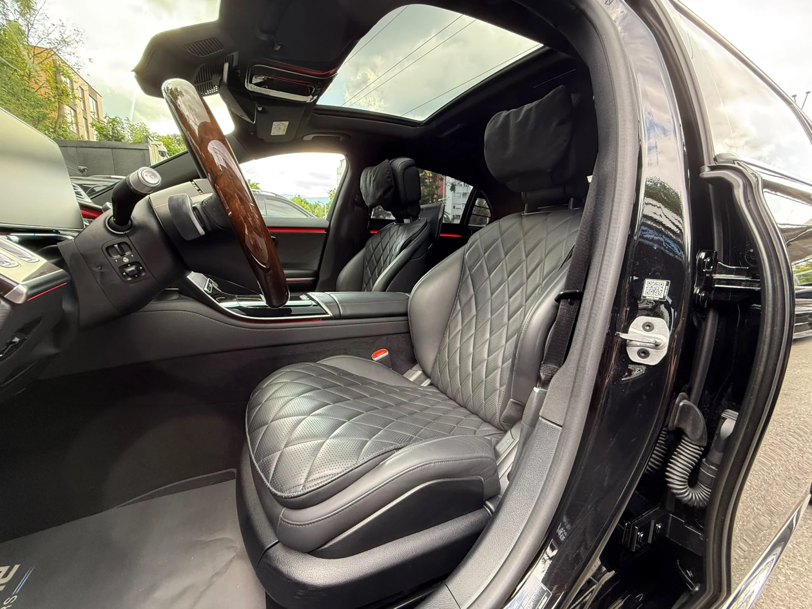 Mercedes-Benz S 450 AMG/TV/BURM/360/MASSAGE, снимка 10 - Автомобили и джипове - 55176368