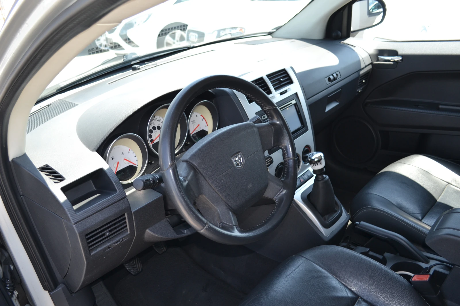 Dodge Caliber 2.0TDI, снимка 9 - Автомобили и джипове - 55331227