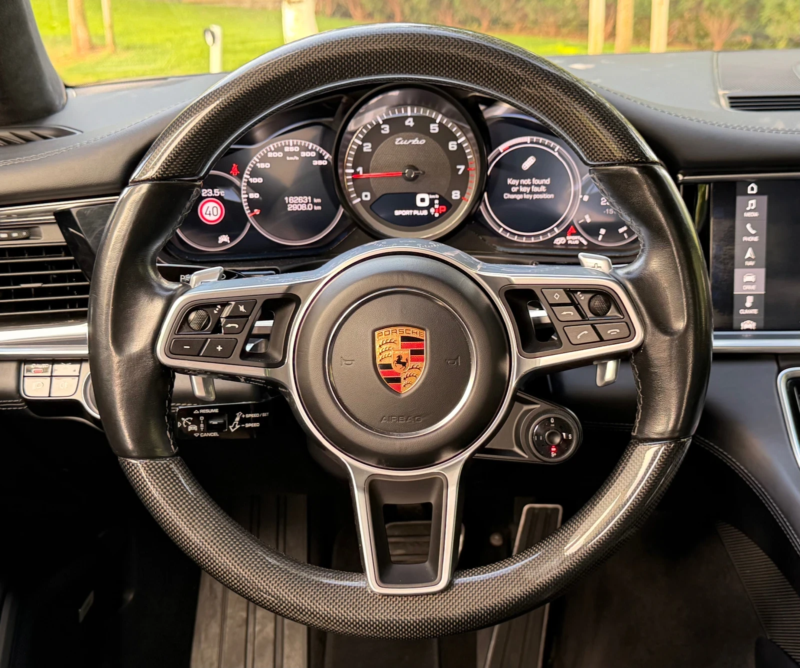 Porsche Panamera TURBO / СМЕНЕНИ ВЕРИГИ / CERAMIC BRAKES / CARBON, снимка 17 - Автомобили и джипове - 55381385
