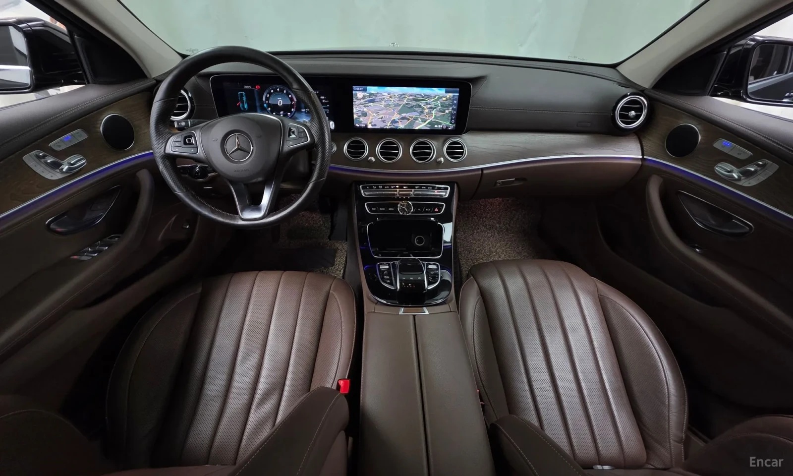 Mercedes-Benz E 300, снимка 7 - Автомобили и джипове - 55406806