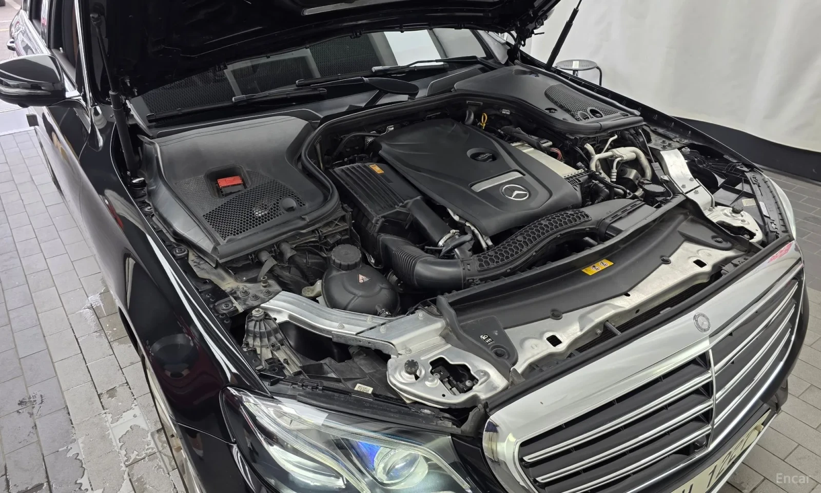 Mercedes-Benz E 300, снимка 6 - Автомобили и джипове - 55406806