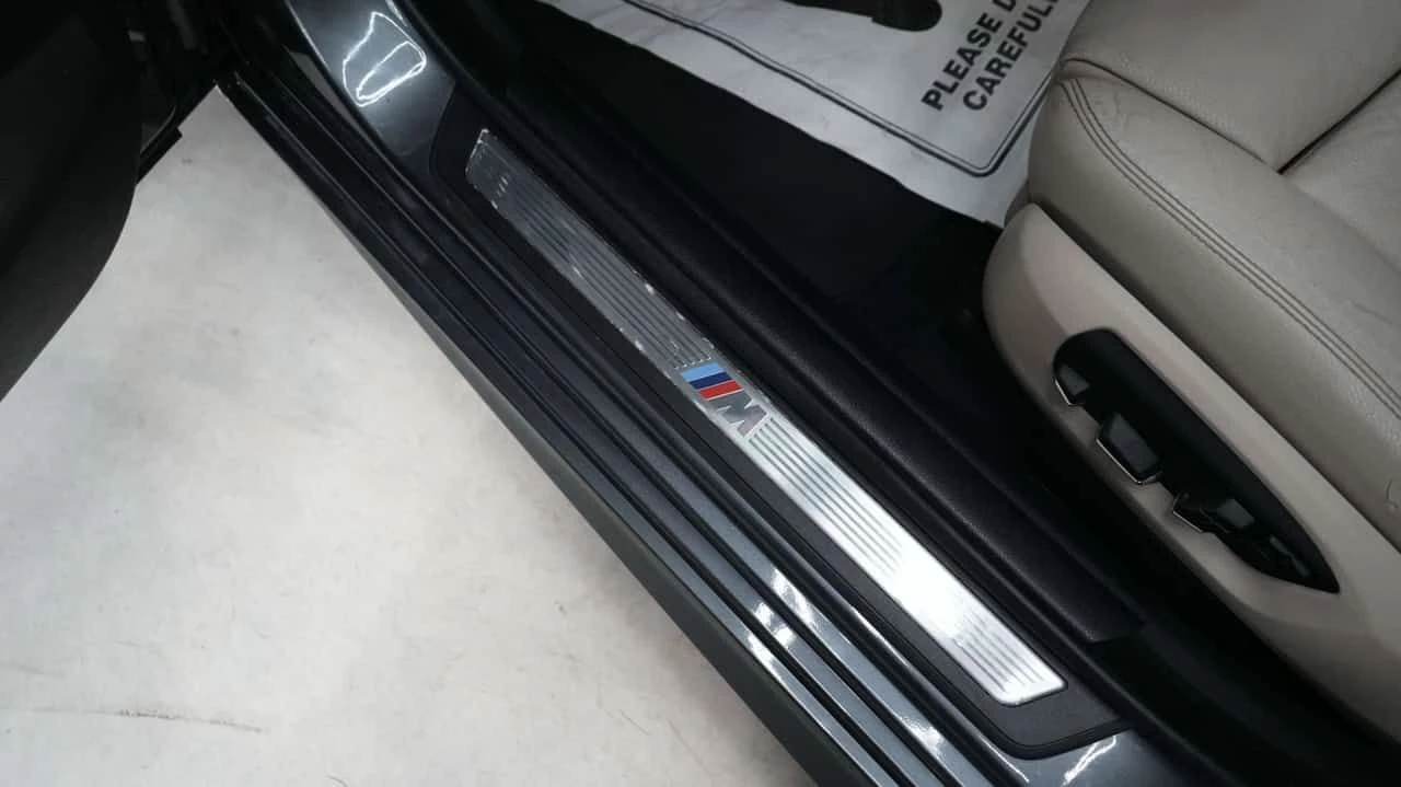 BMW 535 * 4dr Sdn 535d xDrive AWD NO ACCIDENTS * CARFAX * , снимка 11 - Автомобили и джипове - 55421295