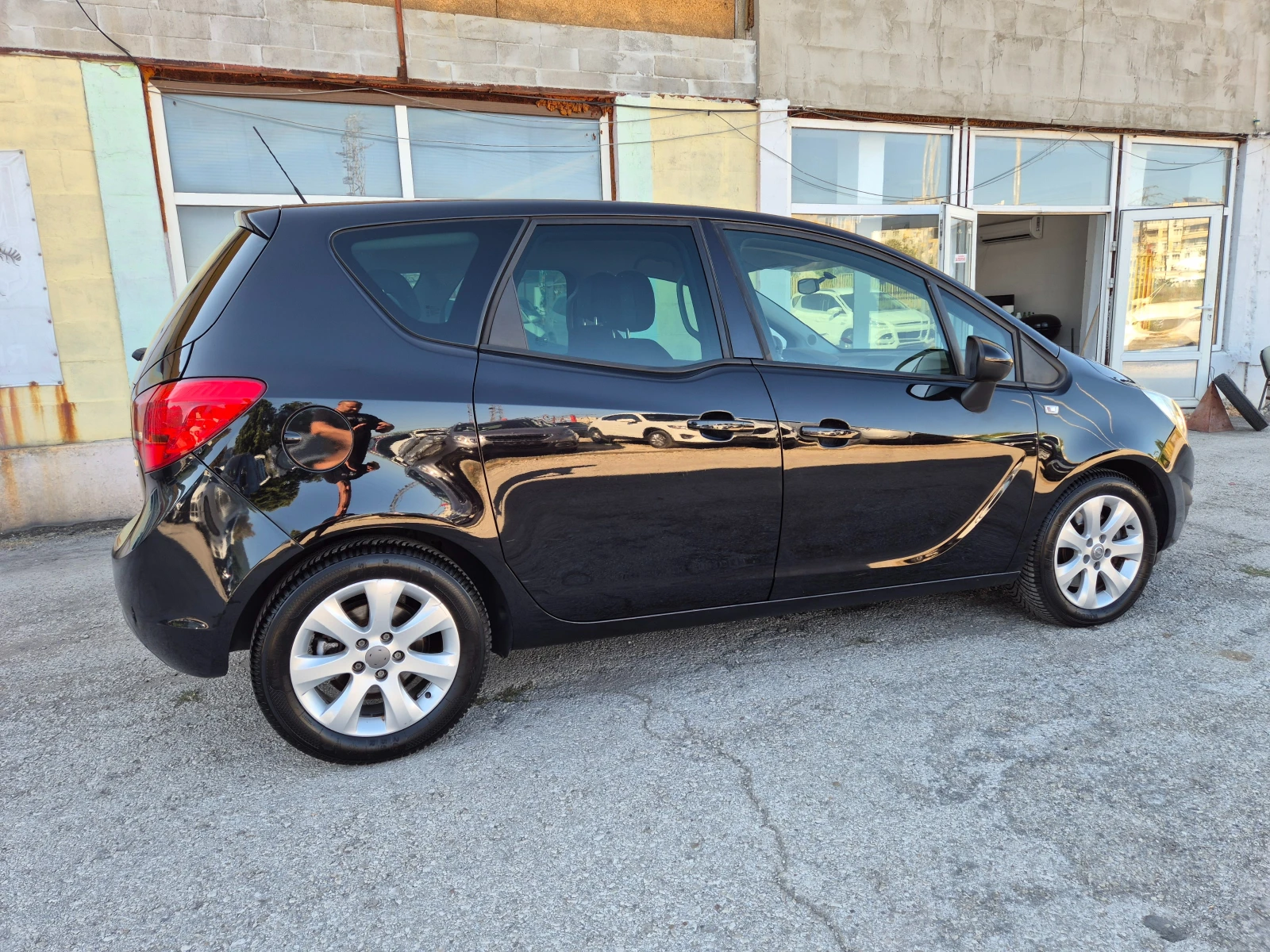Opel Meriva 1.7CDTI KLIMA ITALY, снимка 8 - Автомобили и джипове - 55480379