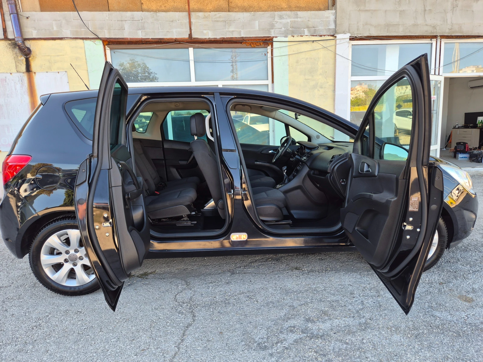Opel Meriva 1.7CDTI KLIMA ITALY, снимка 9 - Автомобили и джипове - 55480379