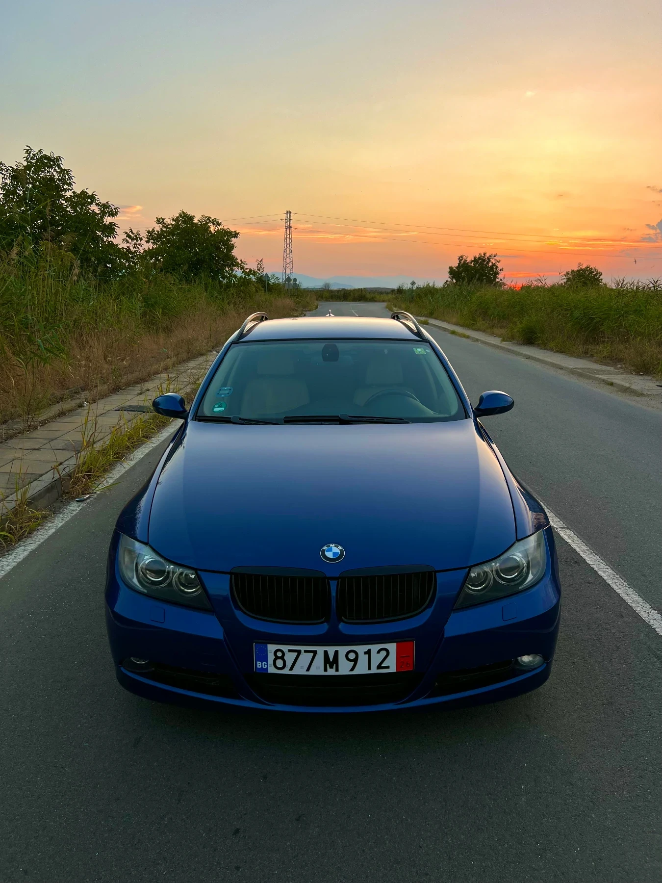 BMW 320 M47/RECARO/KEYLESS/ПЕЧКА/ГЕРМАНИЯ/СЕРВ.КНИЖКА, снимка 4 - Автомобили и джипове - 55807269