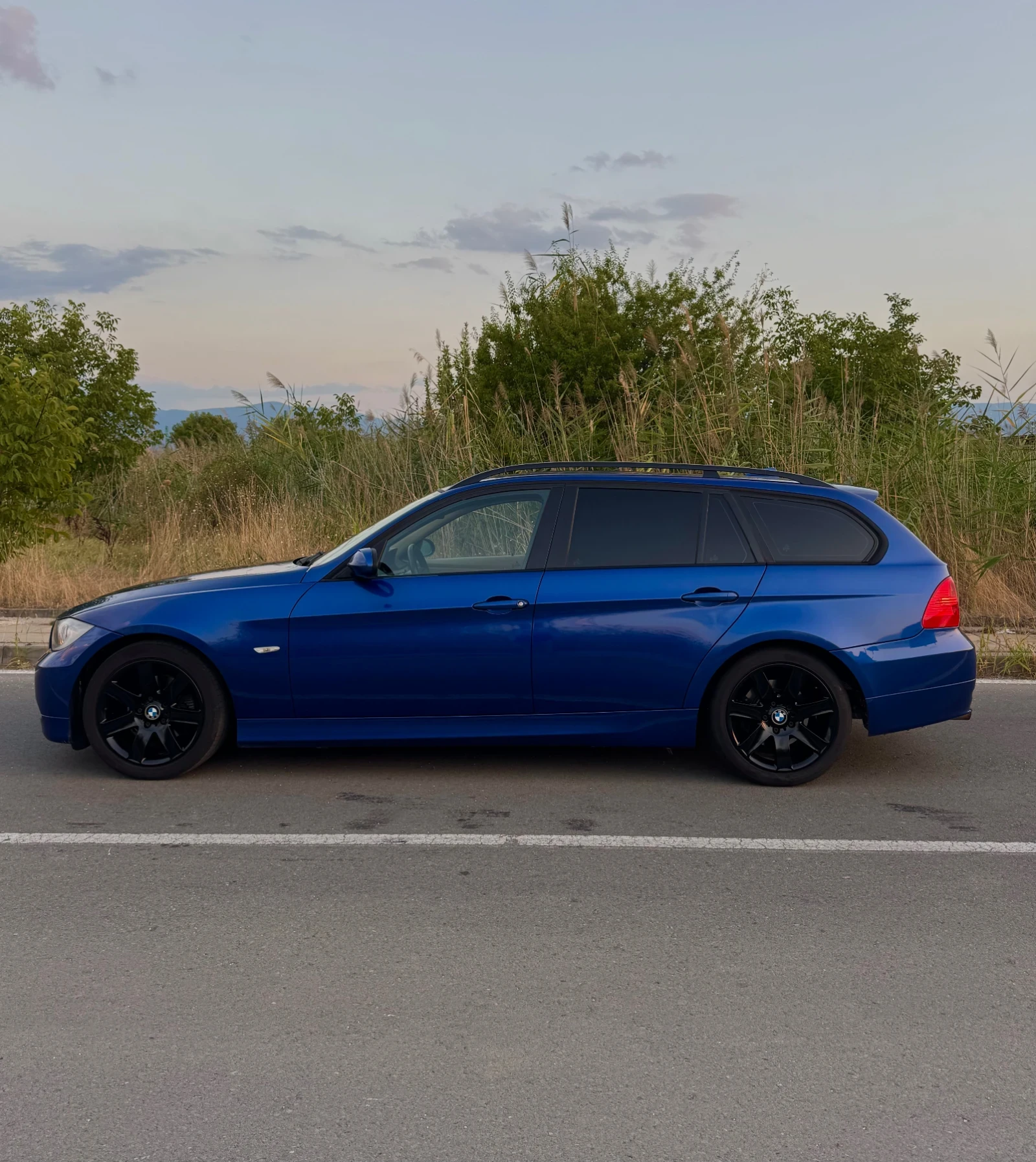 BMW 320 M47/RECARO/KEYLESS/ПЕЧКА/ГЕРМАНИЯ/СЕРВ.КНИЖКА, снимка 2 - Автомобили и джипове - 55807269