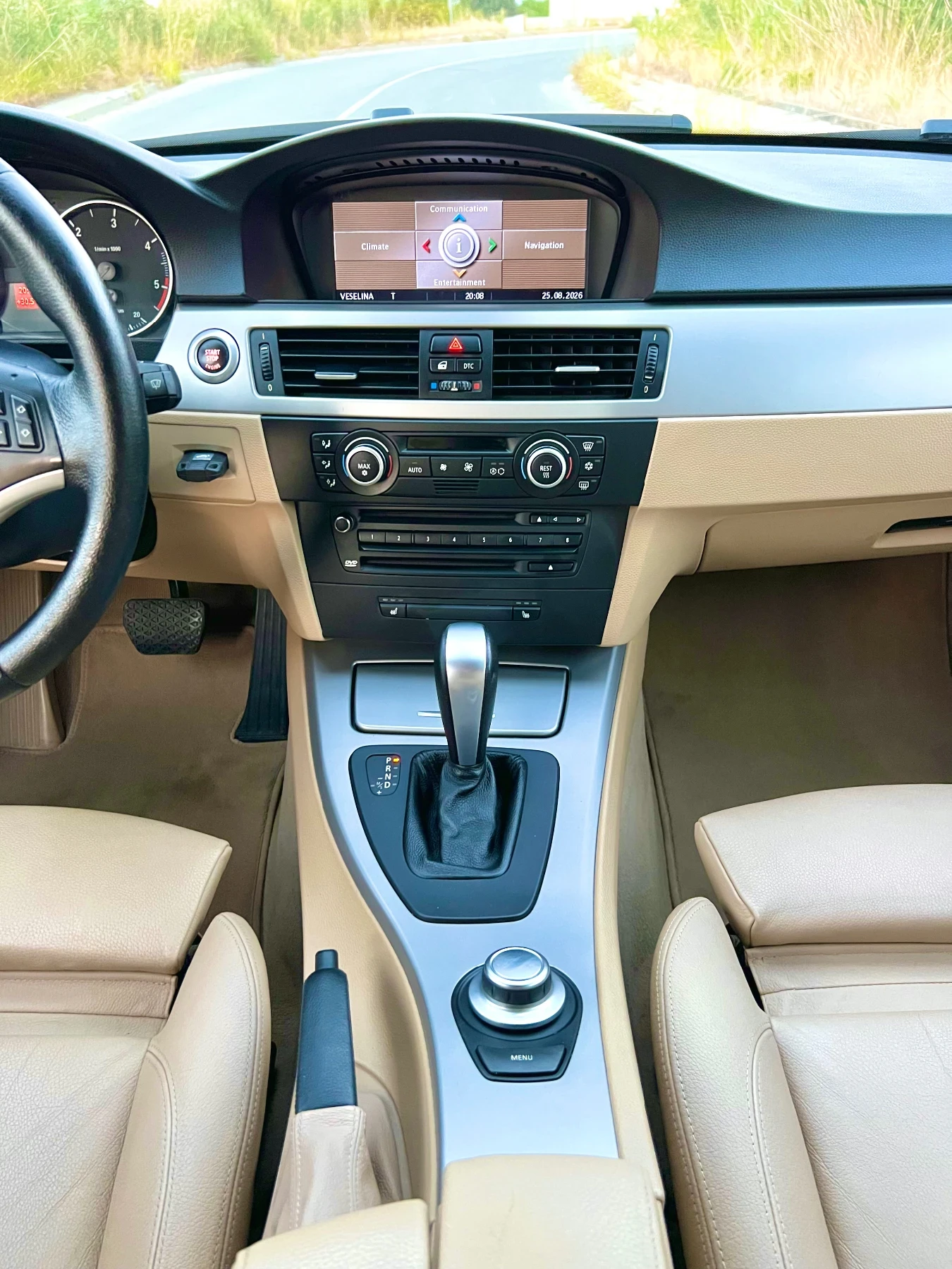 BMW 320 M47/RECARO/KEYLESS/ПЕЧКА/ГЕРМАНИЯ/СЕРВ.КНИЖКА, снимка 11 - Автомобили и джипове - 55807269