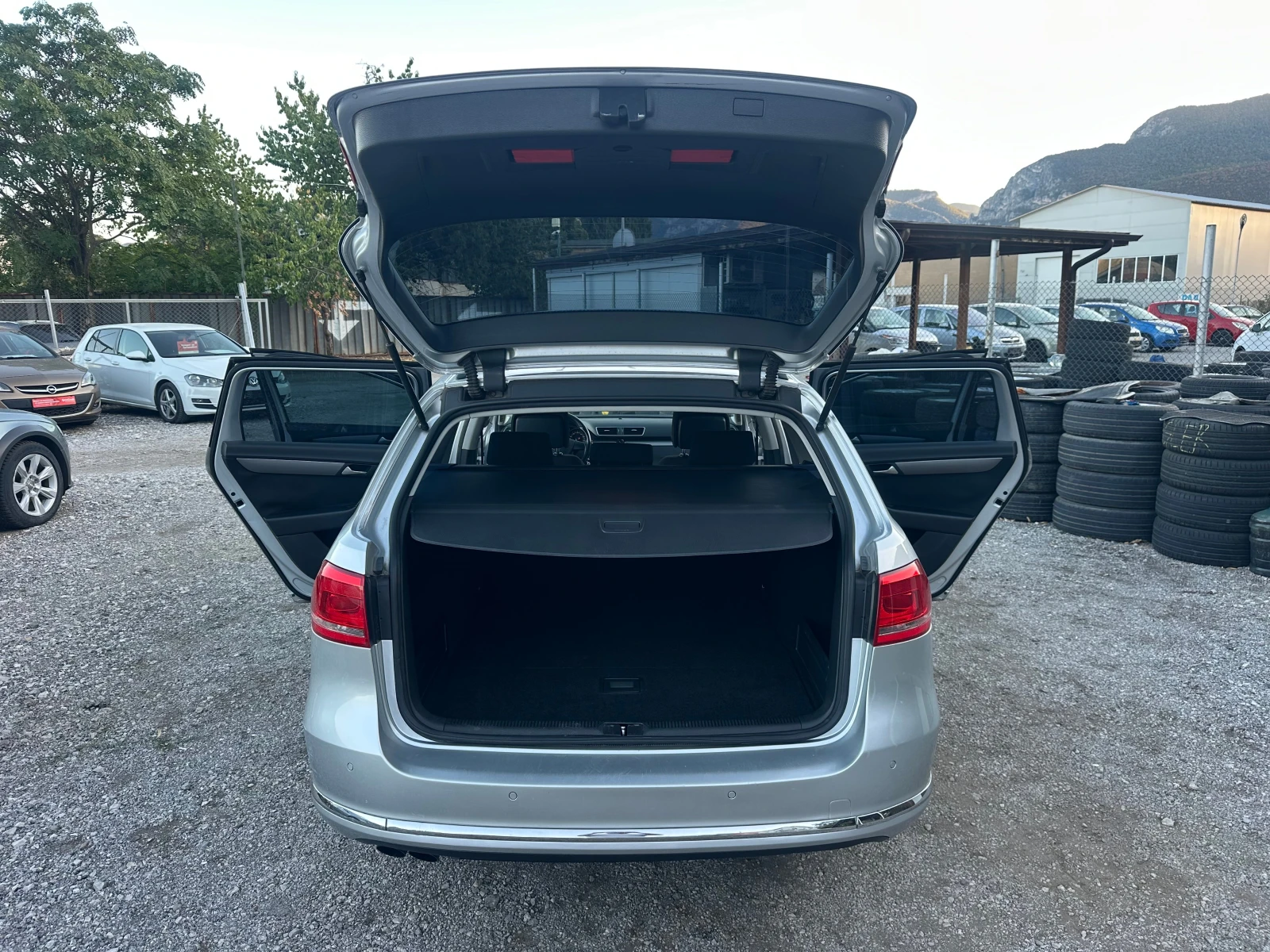 VW Passat 2.0TDI 140kc ITALIA, снимка 15 - Автомобили и джипове - 55989067