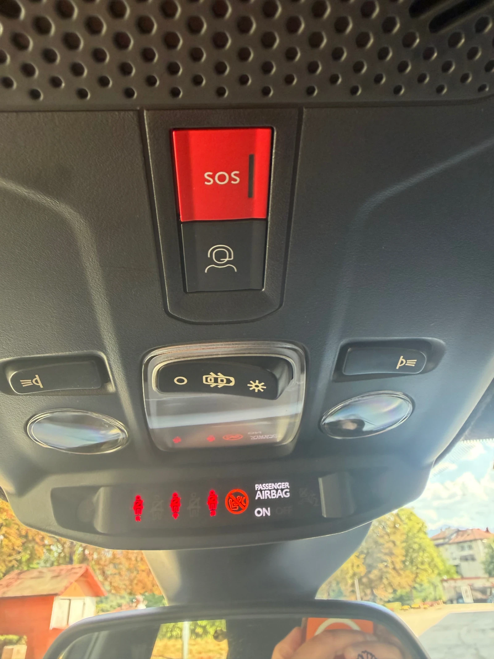 Opel Corsa Hybrid , снимка 11 - Автомобили и джипове - 56213170