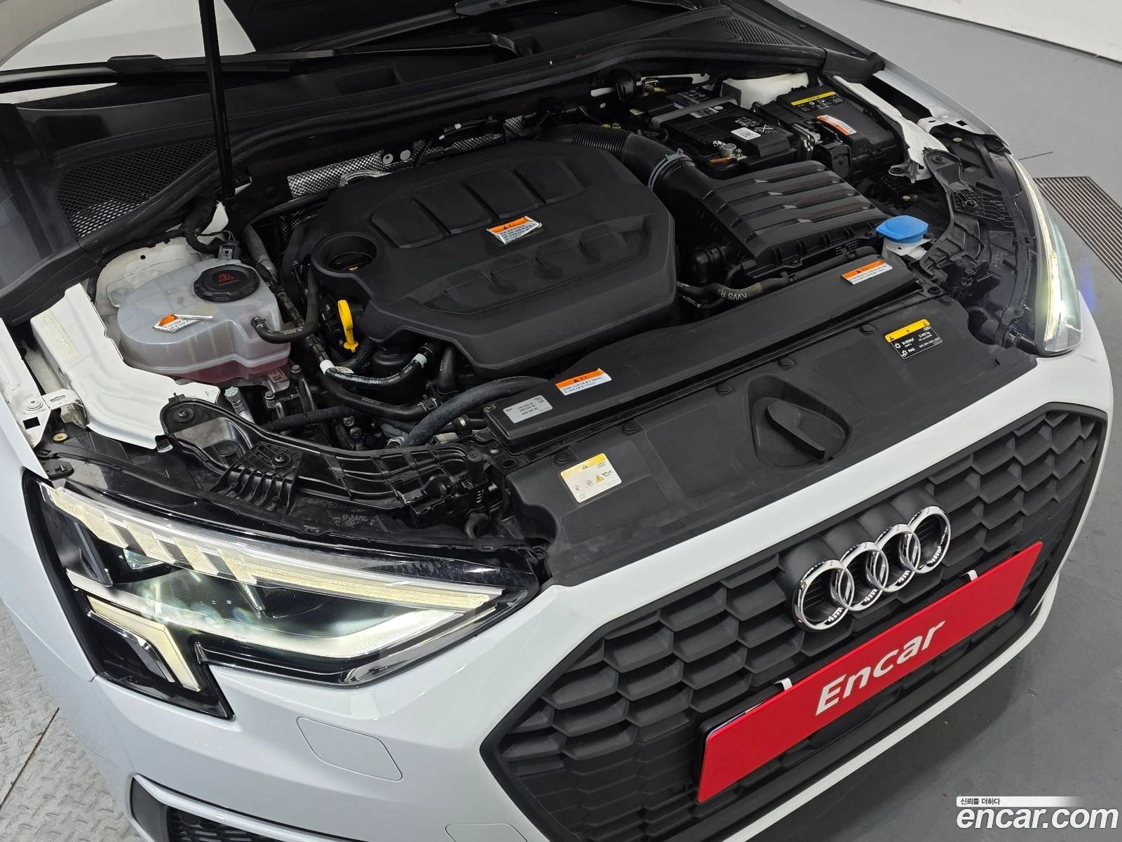 Audi A3 40 TFSI* ВКЛЮЧЕНИ ВСИЧКИ РАЗХОДИ, снимка 6 - Автомобили и джипове - 56548210