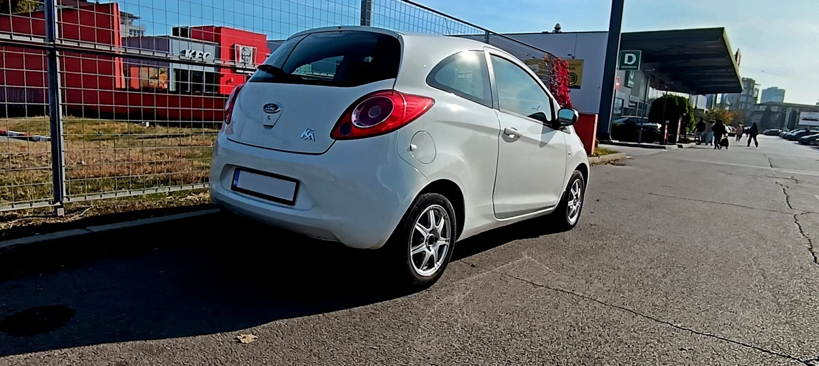 Ford Ka 1.2 i 16V, снимка 4 - Автомобили и джипове - 56705541