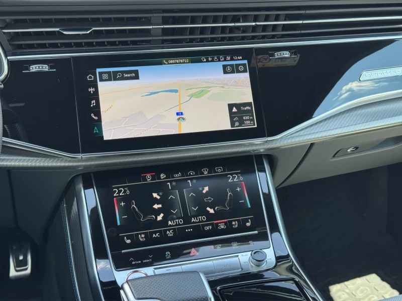 Audi RSQ8 * EXCLUSIVE* B&O 3D* Distr* 360* Pano* HUD* CERAMI, снимка 11 - Автомобили и джипове - 50305342
