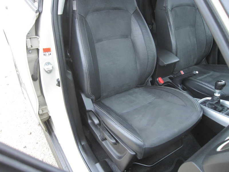 Suzuki Vitara .LUX .1, 6D-4х4, Navi, Кожа, Дистроник, Подгрев, снимка 12 - Автомобили и джипове - 52468798