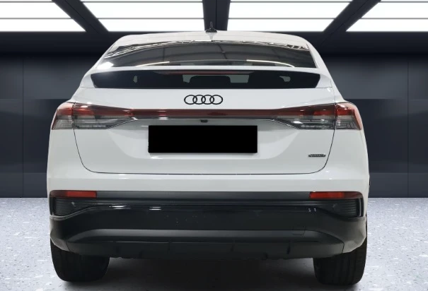 Audi Q4 e-Tron 55 Quattro = S-line = Гаранция - изображение 2