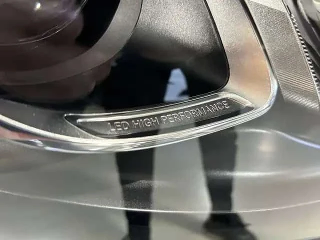 Mercedes-Benz GLC 300 * 4MATIC * МЪРТВА ТОЧКА * PANO * ПОДГРЕВ * КАМЕРА, снимка 12 - Автомобили и джипове - 54182103