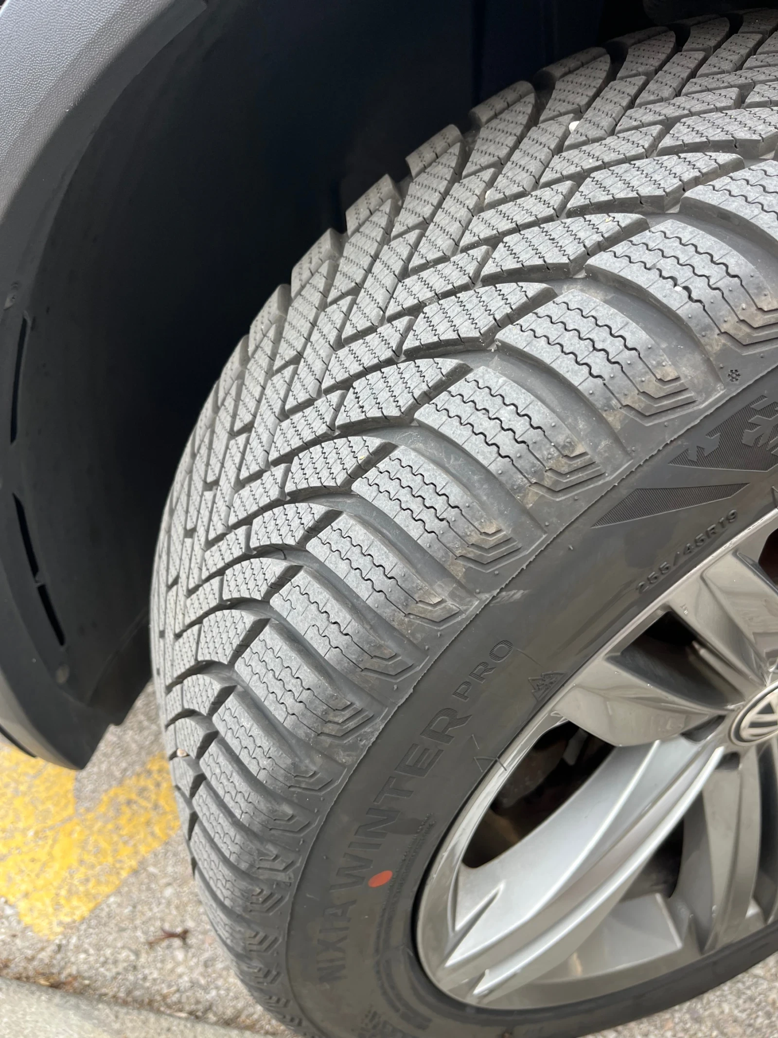 VW Tiguan, снимка 16 - Автомобили и джипове - 55771876