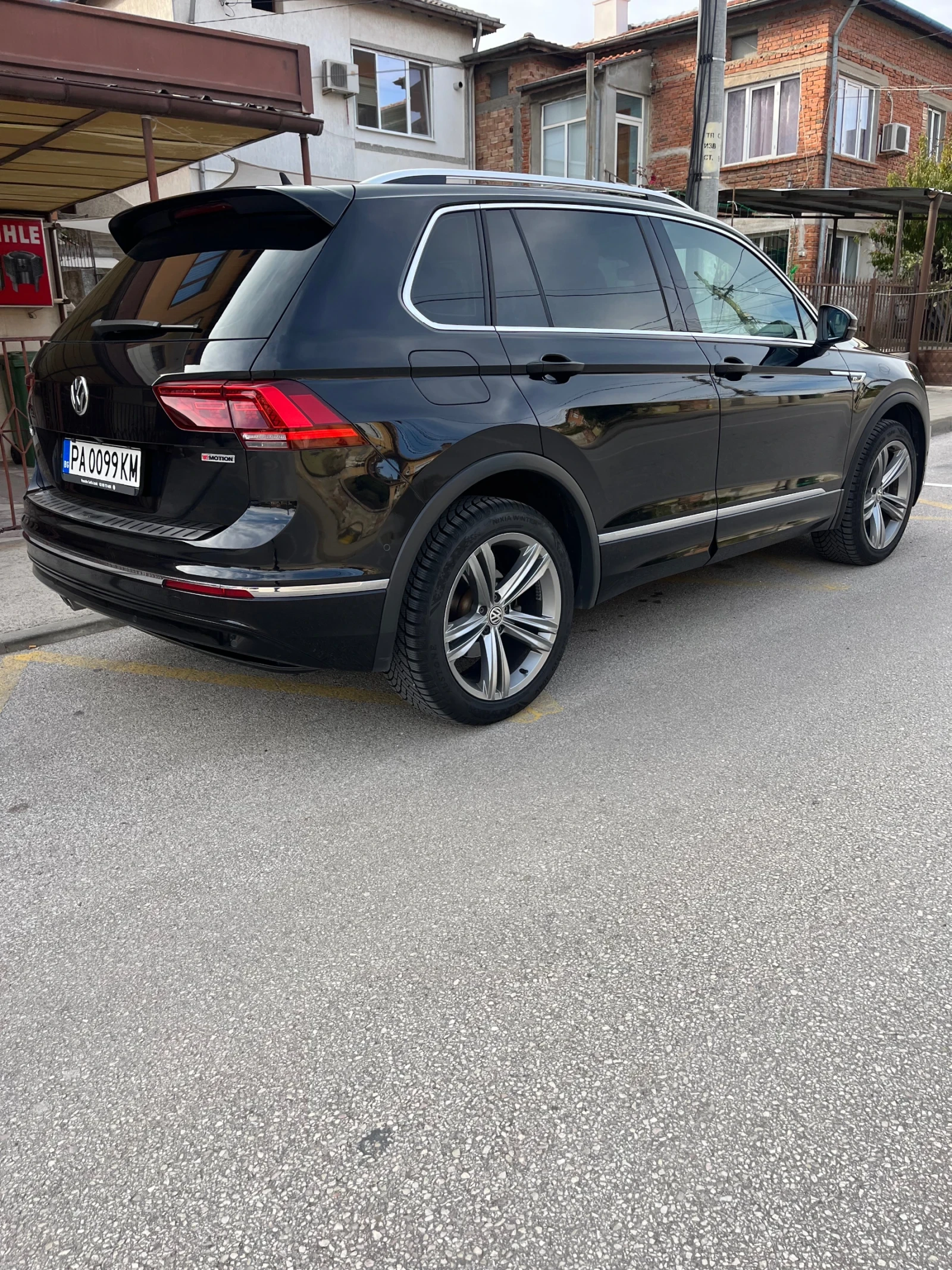 VW Tiguan, снимка 4 - Автомобили и джипове - 55771876
