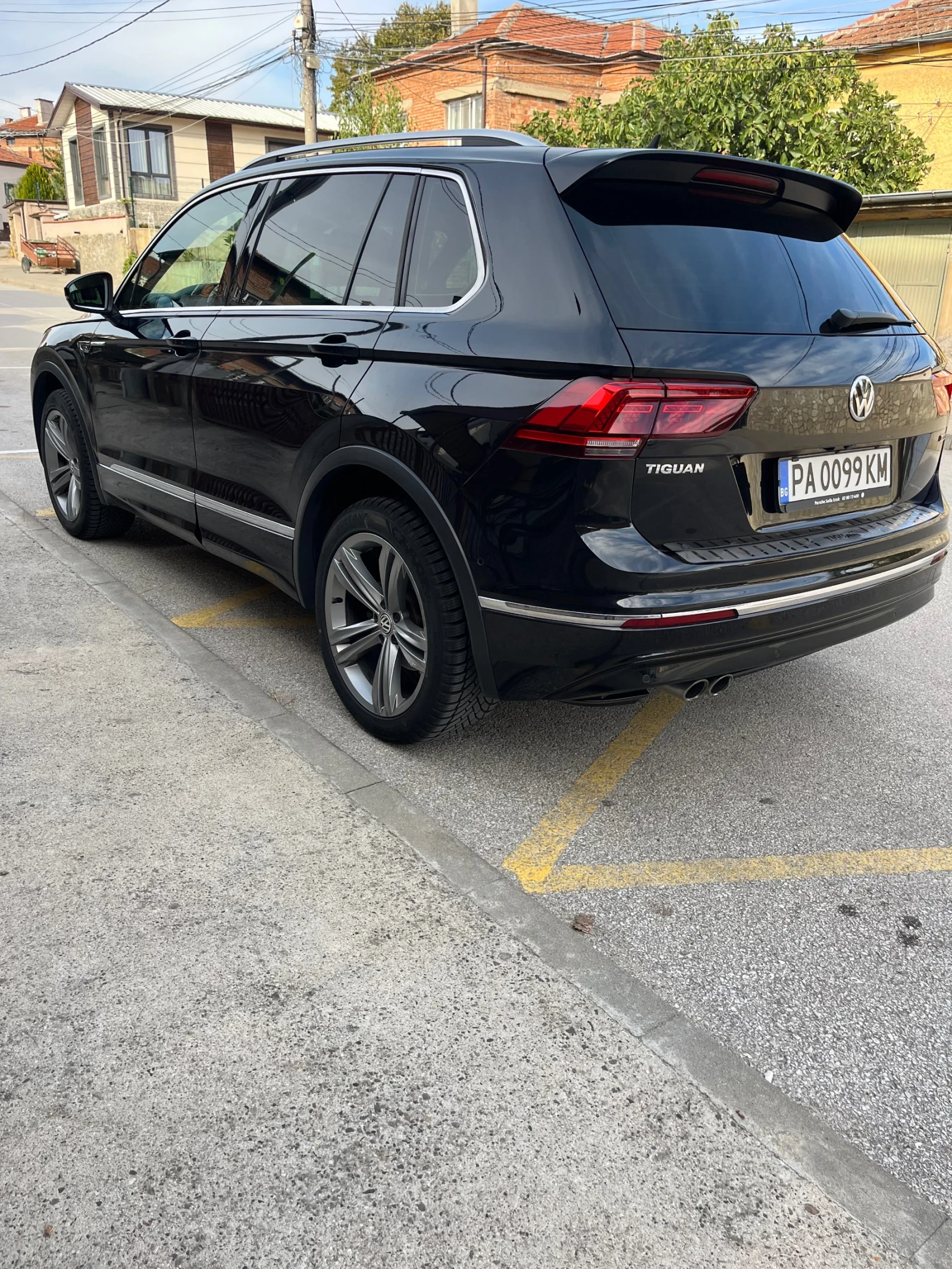 VW Tiguan, снимка 2 - Автомобили и джипове - 55771876