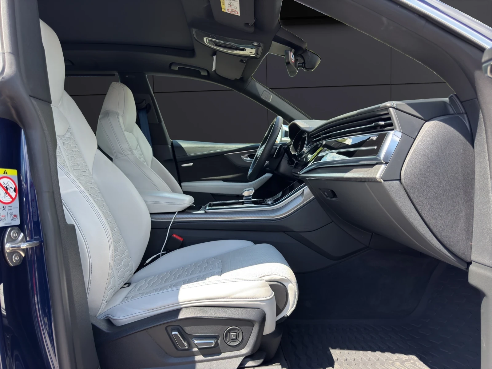 Audi RSQ8 * EXCLUSIVE* B&O 3D* Distr* 360* Pano* HUD* CERAMI | Mobile.bg   15