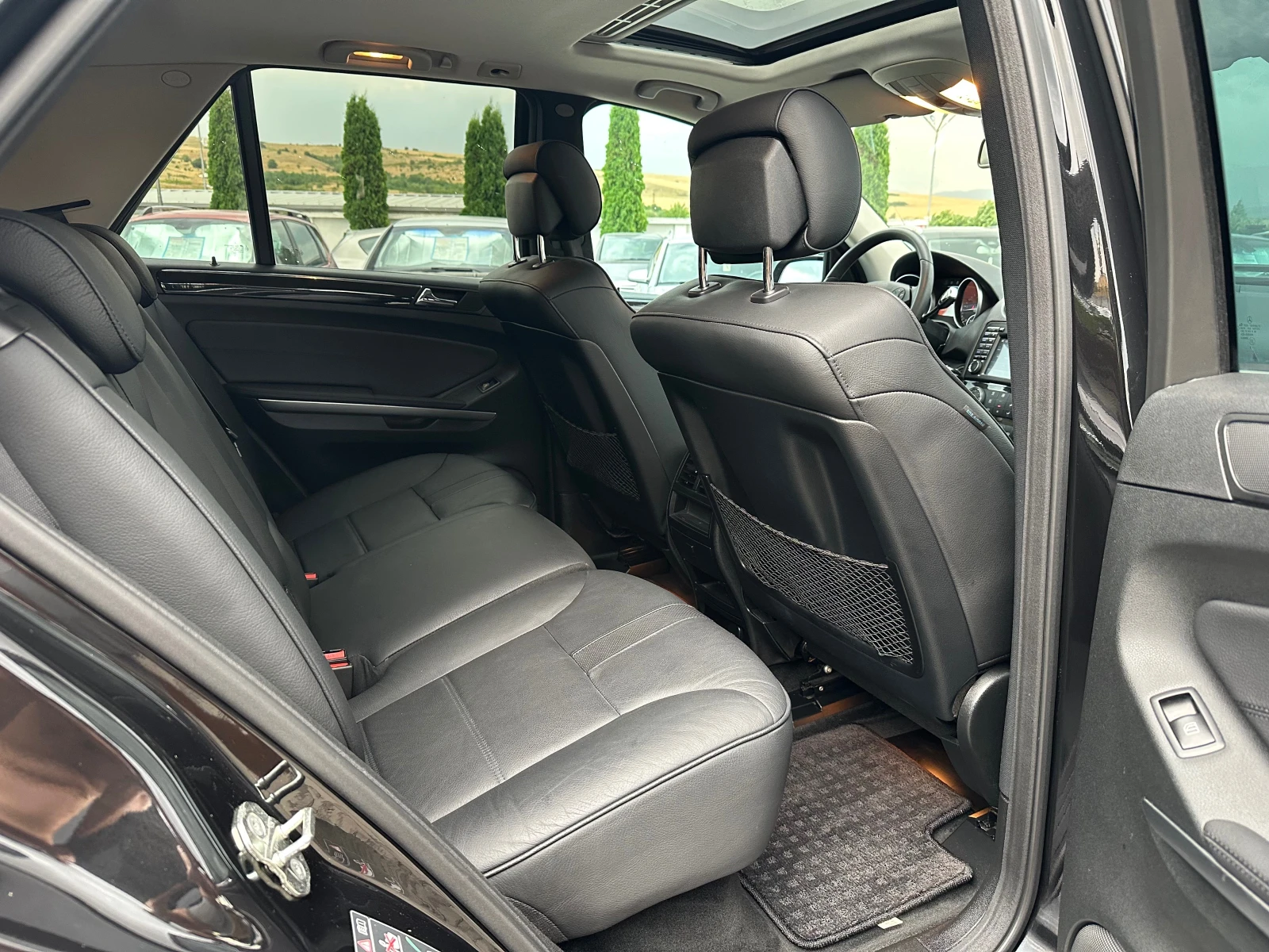 Mercedes-Benz ML 320 PREMIUM* NAVI* LED* TOP*  - изображение 7