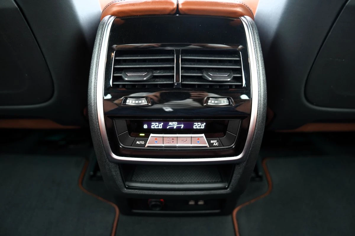 BMW X7 M50i xDrive | Mobile.bg   16