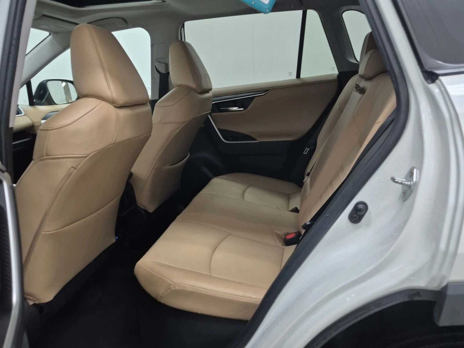 Toyota Rav4 HYBRID LIMITED * ВСИЧКИ ЕКСТРИ * ЦЕНА ДО БГ * , снимка 10 - Автомобили и джипове - 54444303