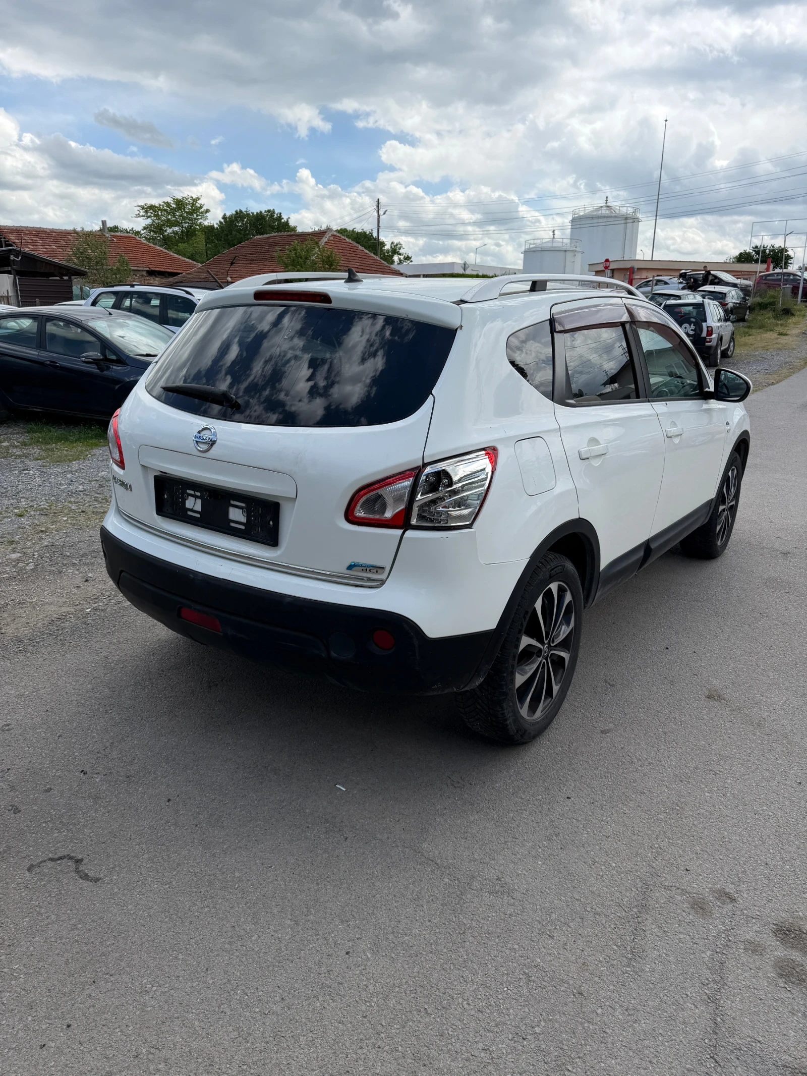 Nissan Qashqai 1.5dci n-tec facelift панорама, снимка 3 - Автомобили и джипове - 54586869