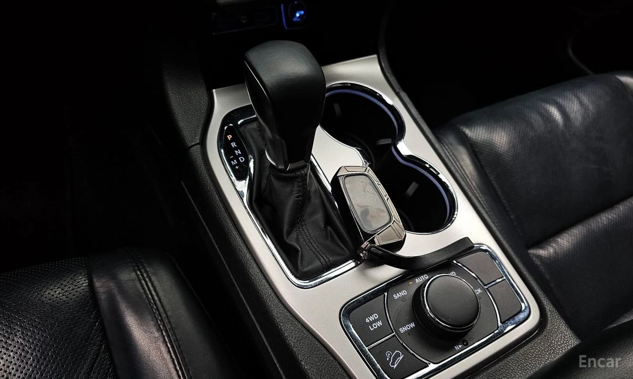 Jeep Grand cherokee LIMITED* 3.6* V6* 8ZF* ПОДГРЕВ* ОБДУХВАНЕ* КАМЕРА*, снимка 12 - Автомобили и джипове - 54652479