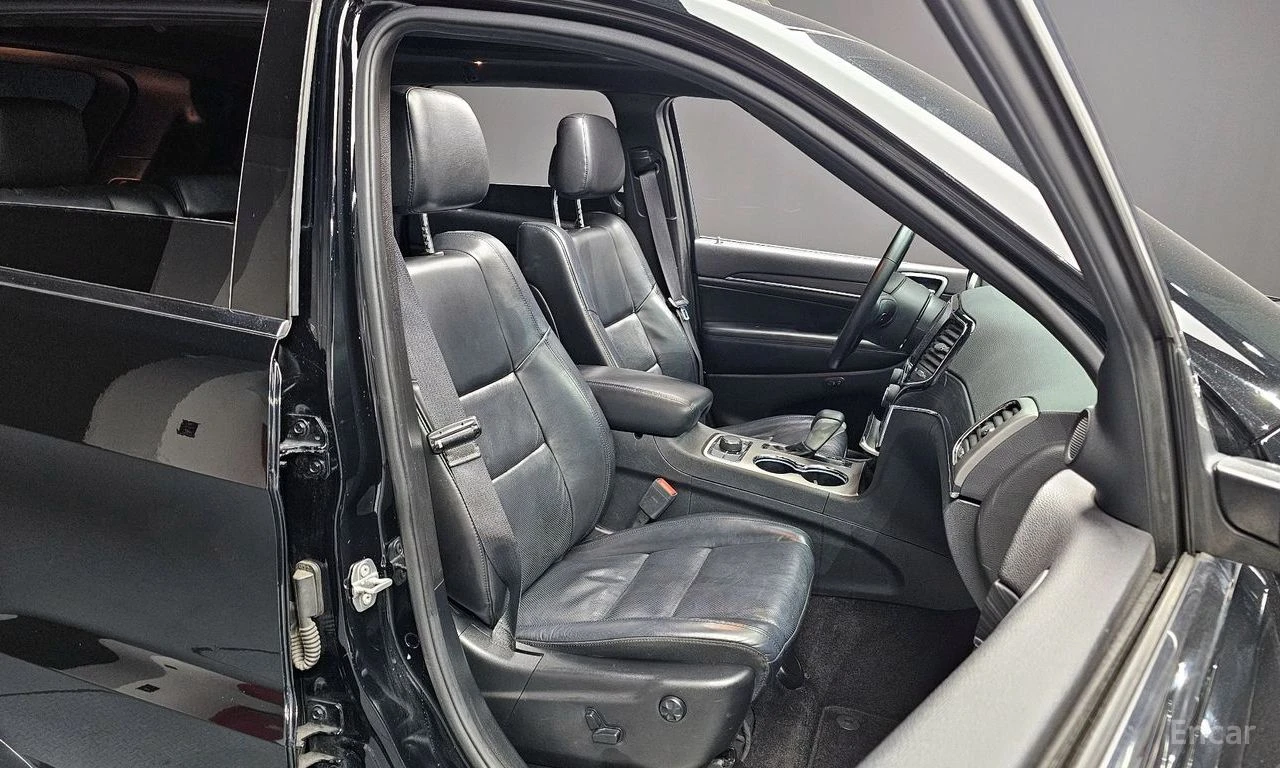 Jeep Grand cherokee LIMITED* 3.6* V6* 8ZF* ПОДГРЕВ* ОБДУХВАНЕ* КАМЕРА*, снимка 14 - Автомобили и джипове - 54652479