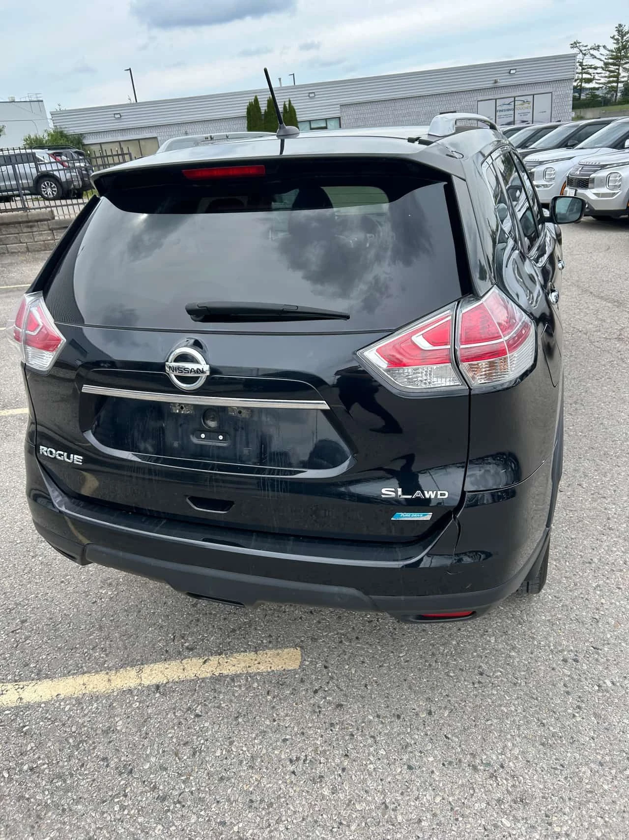 Nissan Rogue * AWD 4dr SL * АВТОКРЕДИТ БЕЗ ПЪРВОНАЧАЛНА ВНОСКА*, снимка 3 - Автомобили и джипове - 55071602